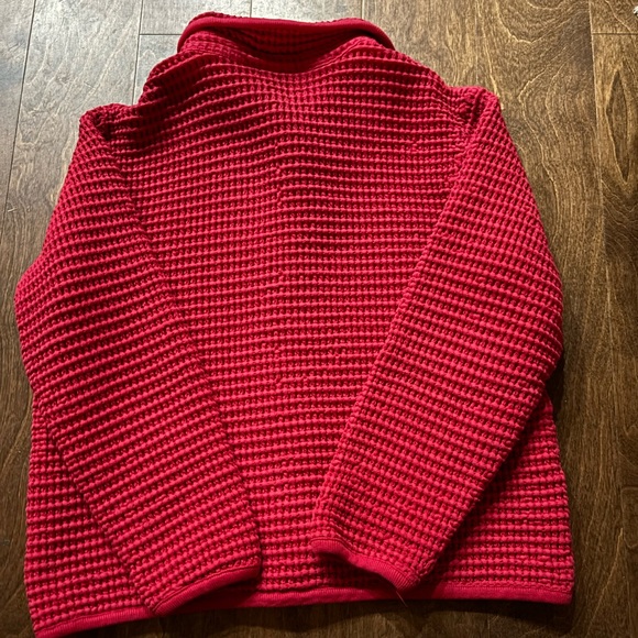 Red textured jacket size medium - Picture 2 of 3